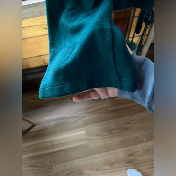 Fabletics Split Tie Back Shirt- Blue/Green 2XL - Picture 6 of 6